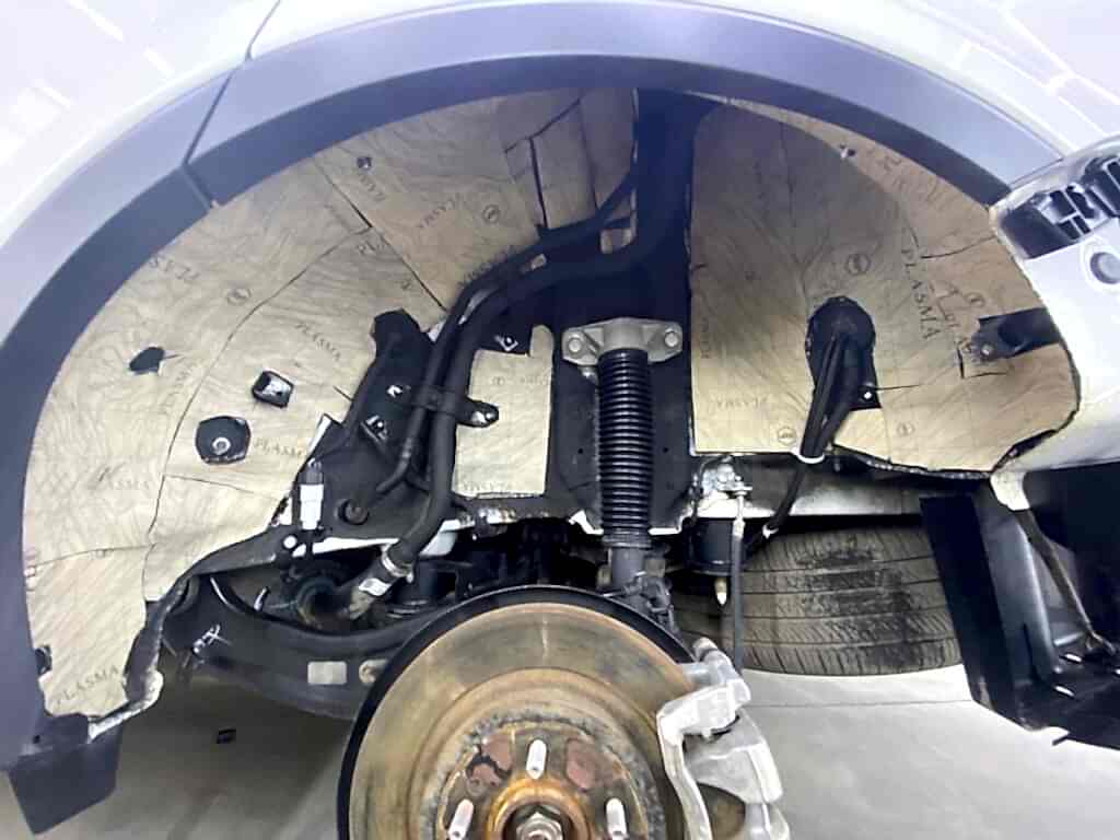 Шумоизоляция арок Kia Telluride 2 Шумоизоляция арок Kia Telluride