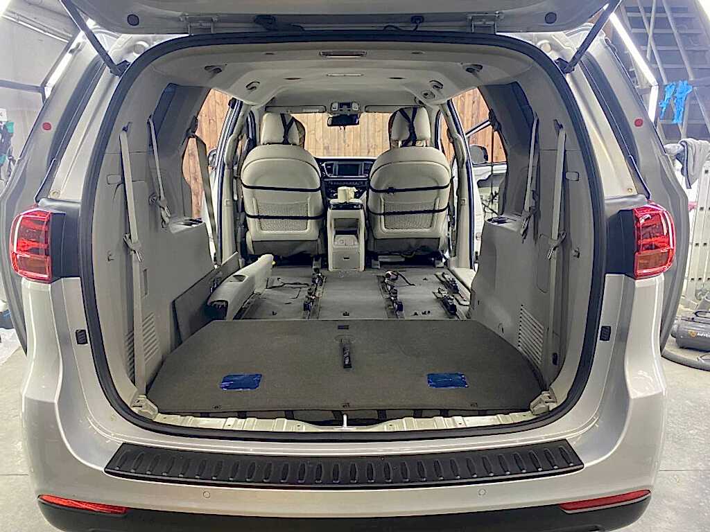 Комплексная шумоизоляция Kia Carnival 3 Шумоизоляция пола KIA Carnival